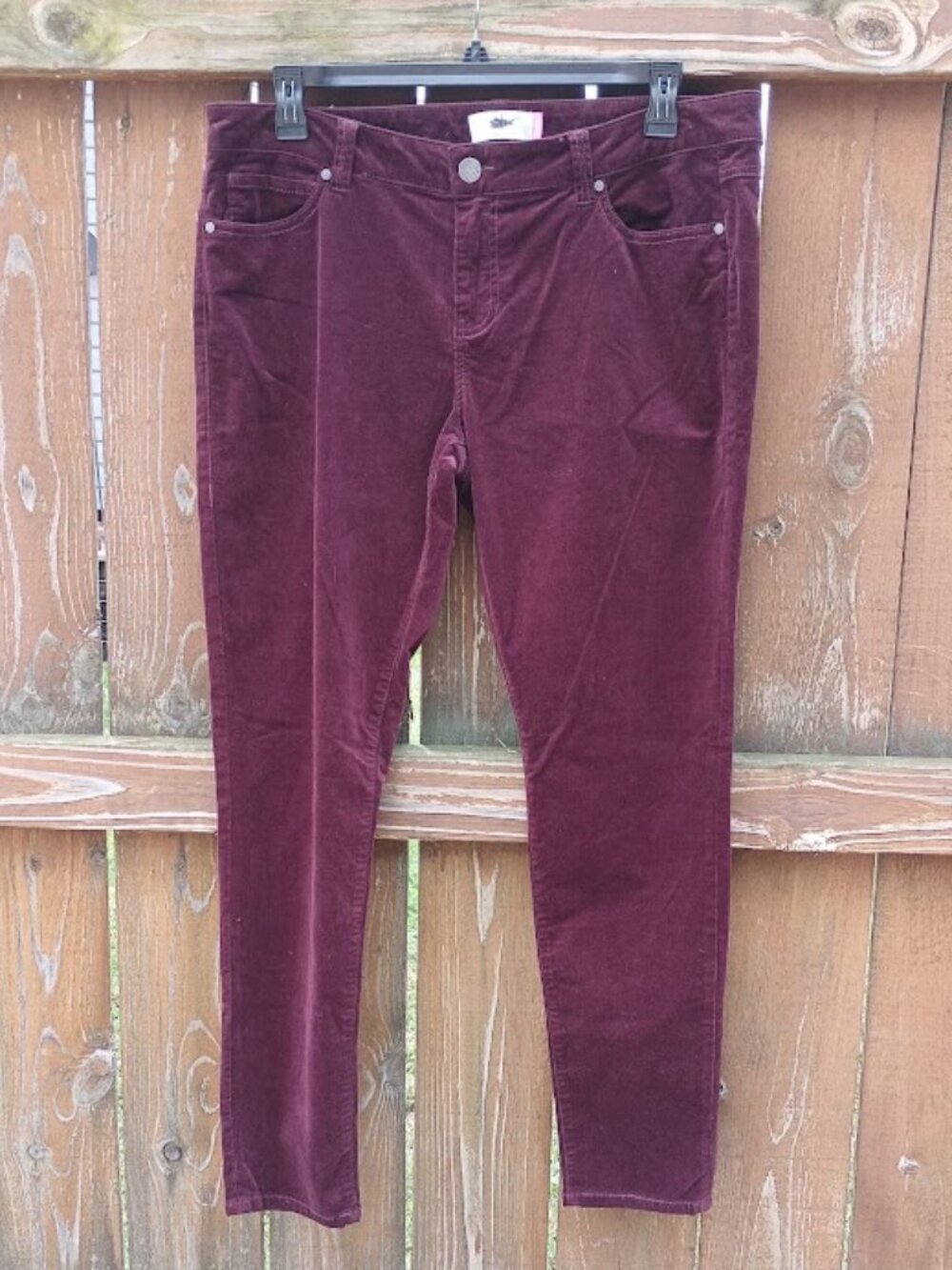 Cabi #4509 Buttonfly Corduroy Skinny Jeans Wine Sz. 16 NWOT